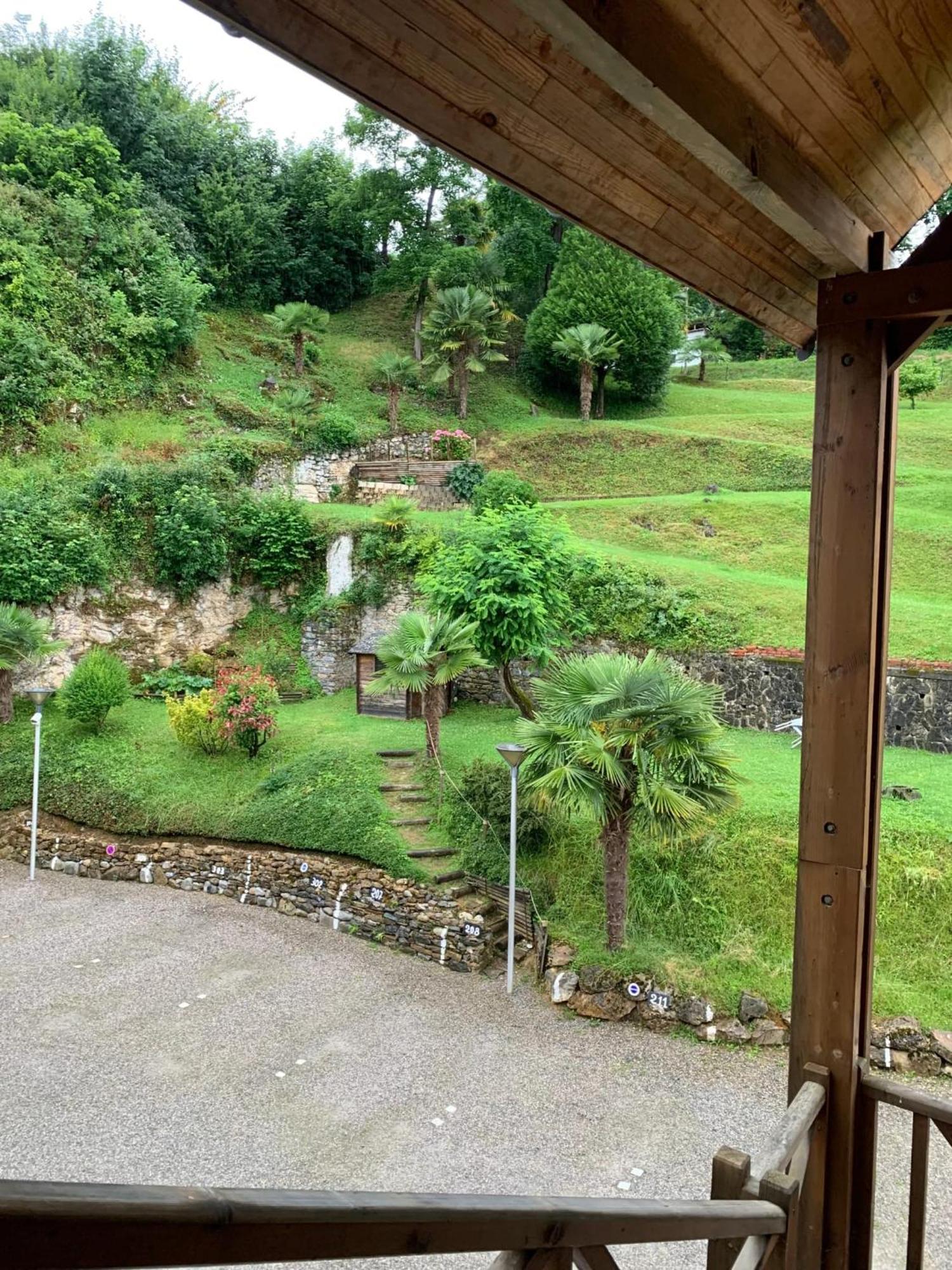 Appartement Charmant A Bagneres De Bigorre 56 M² Avec Balcon Luaran gambar